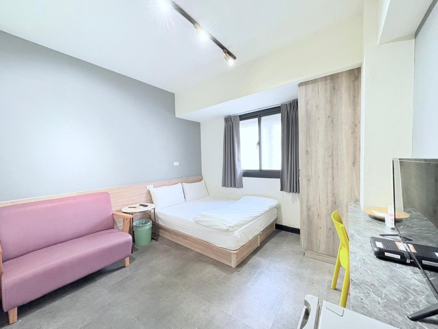 Inn 逢甲home Тайджун Екстериор снимка